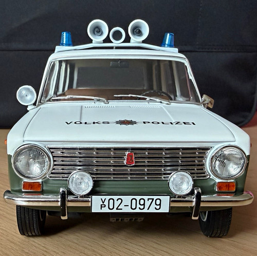 Lada 2102 2101 - volks, polizei